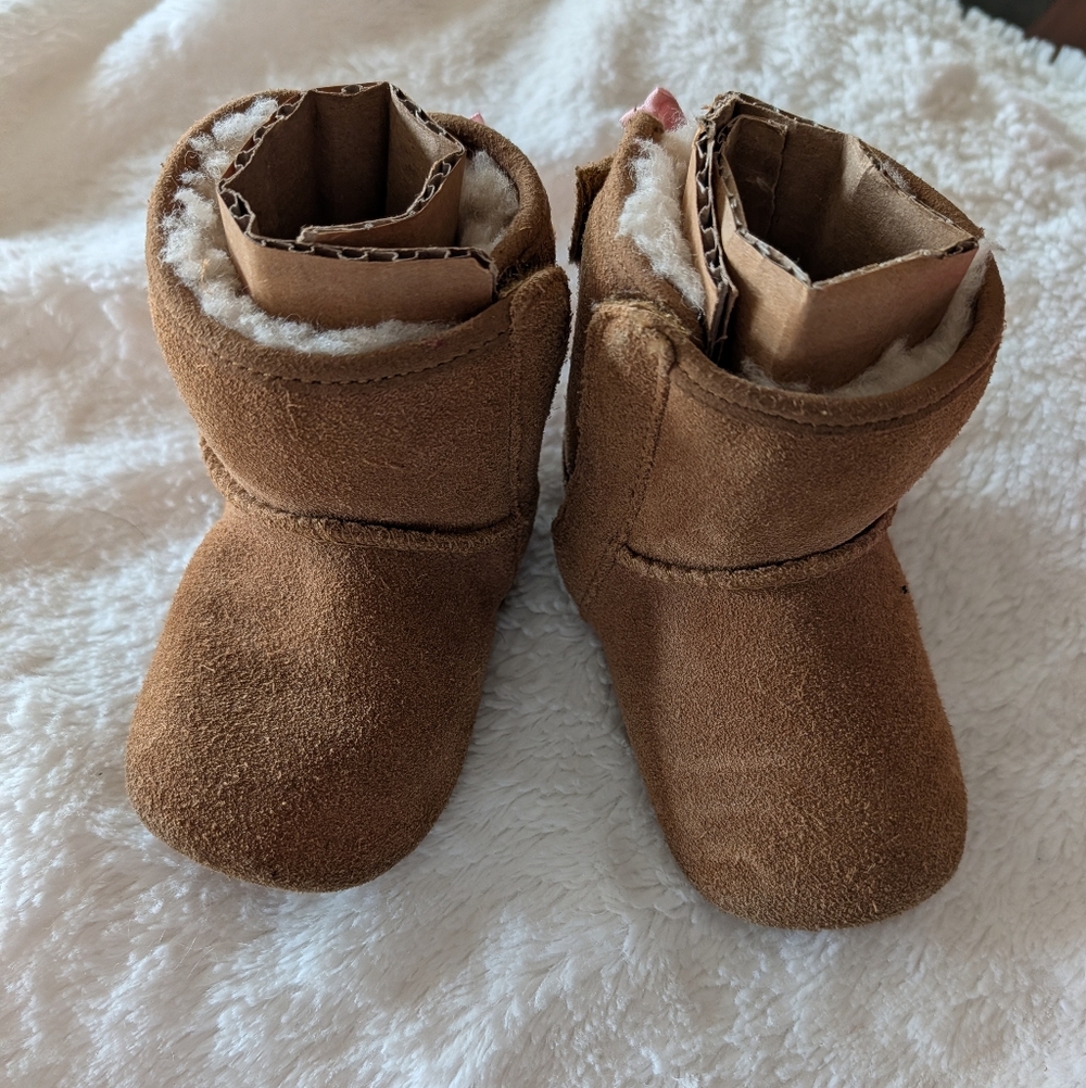 Baby UGGS Cozy Brown Baby Boots